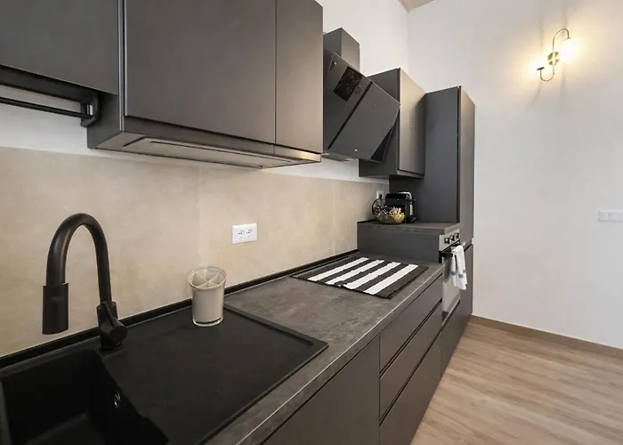 Heart Of Iconic Trastevere For 4 Guests Apartment Rome